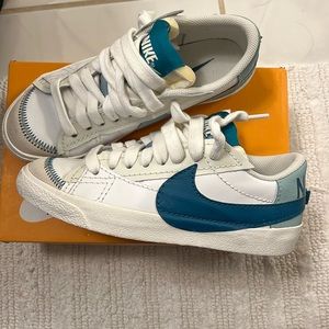 Nike W Blazer Low ‘77 Jumbo / sz 7.5
